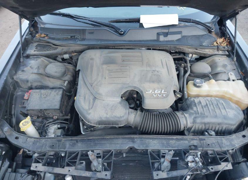 Photo 10 of 2015 Dodge Challenger SXT PLUS (VIN 2C3CDZBG0FH888306)