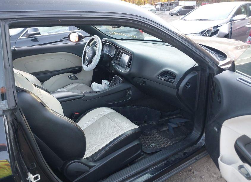 Photo 5 of 2015 Dodge Challenger SXT PLUS (VIN 2C3CDZBG0FH888306)