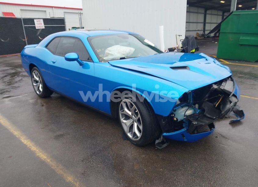 2015 Dodge Challenger SXT PLUS (VIN 2C3CDZBG1FH912905) main photo