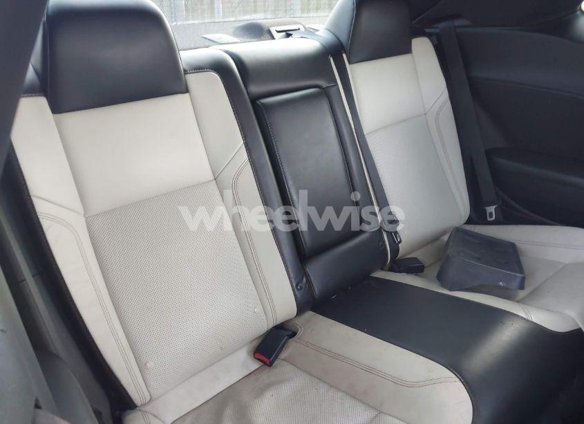 Photo 8 of 2015 Dodge Challenger SXT PLUS (VIN 2C3CDZBG3FH727464)