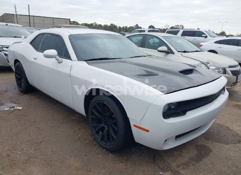 2015 Dodge Challenger SXT PLUS (VIN 2C3CDZBG8FH706433) main photo