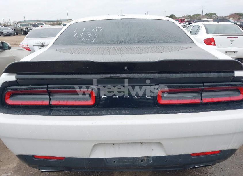 Photo 16 of 2015 Dodge Challenger SXT PLUS (VIN 2C3CDZBG8FH706433)