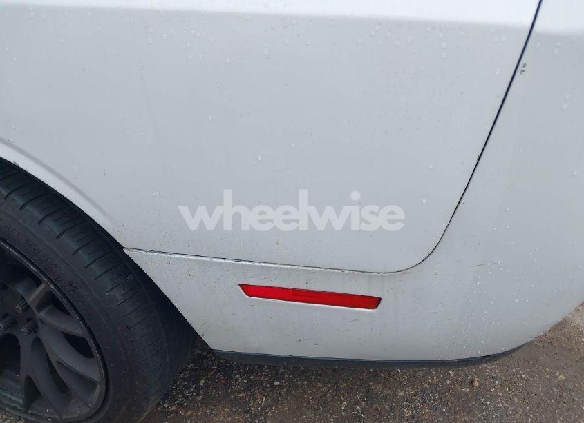 Photo 18 of 2015 Dodge Challenger SXT PLUS (VIN 2C3CDZBG8FH706433)