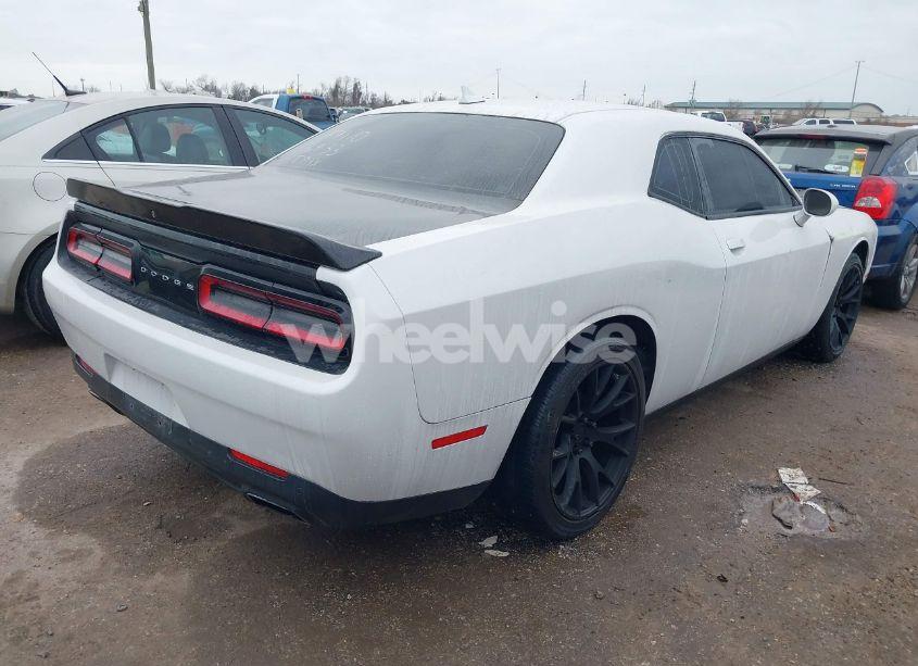 Photo 4 of 2015 Dodge Challenger SXT PLUS (VIN 2C3CDZBG8FH706433)