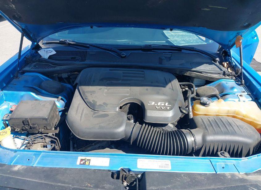 Photo 10 of 2015 Dodge Challenger SXT PLUS (VIN 2C3CDZBGXFH775429)