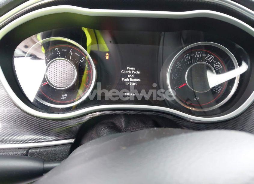 Photo 7 of 2015 Dodge Challenger R/T PLUS (VIN 2C3CDZBT0FH819564)