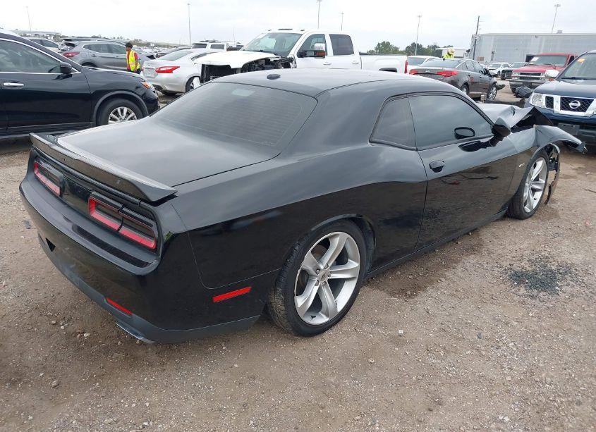 Photo 4 of 2018 Dodge Challenger R/T (VIN 2C3CDZBT0JH131167)