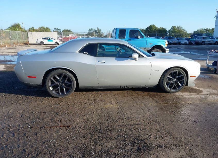Photo 13 of 2021 Dodge Challenger R/T (VIN 2C3CDZBT0MH546607)