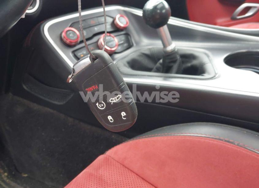 Photo 11 of 2016 Dodge Challenger R/T PLUS (VIN 2C3CDZBT1GH101121)