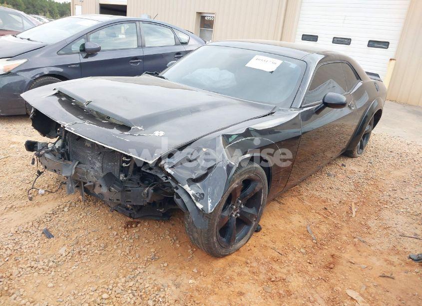 Photo 2 of 2018 Dodge Challenger R/T (VIN 2C3CDZBT1JH154585)