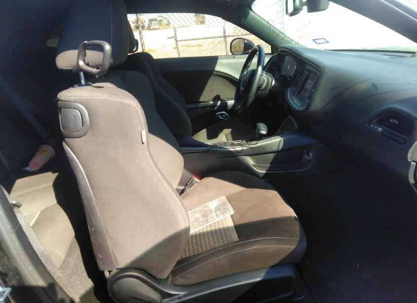 Photo 5 of 2021 Dodge Challenger R/T (VIN 2C3CDZBT1MH517553)