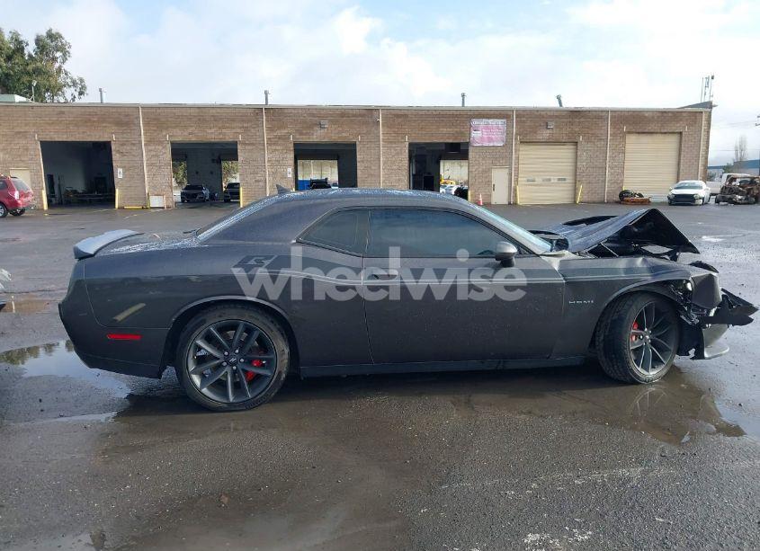 Photo 13 of 2021 Dodge Challenger R/T (VIN 2C3CDZBT1MH560306)