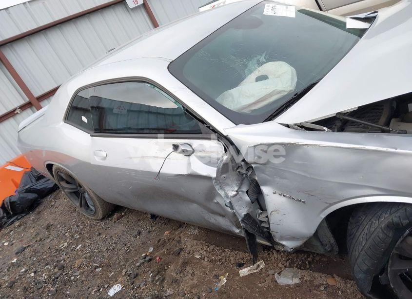 Photo 12 of 2021 Dodge Challenger R/T (VIN 2C3CDZBT1MH586419)