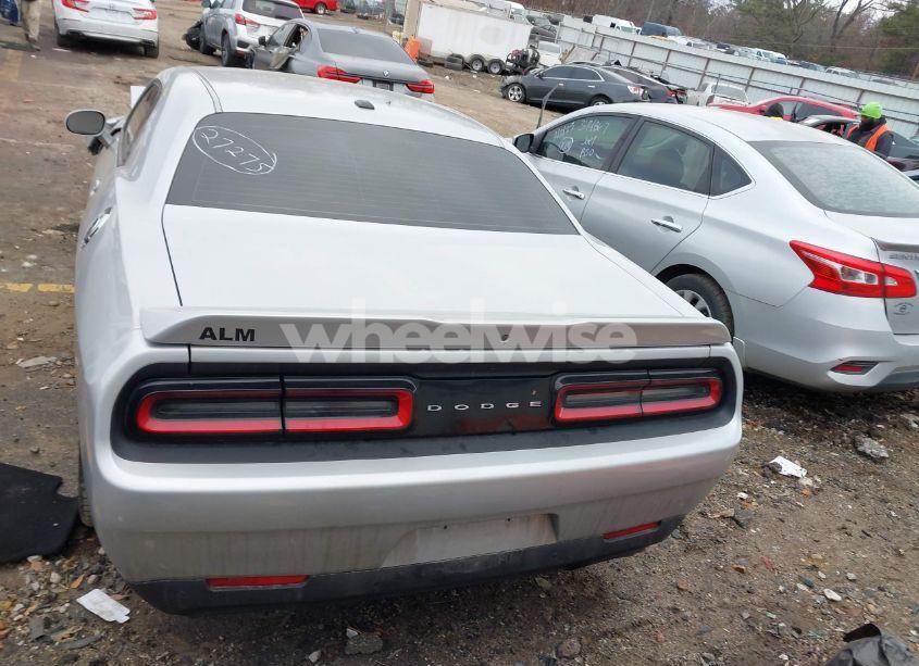 Photo 15 of 2021 Dodge Challenger R/T (VIN 2C3CDZBT1MH586419)