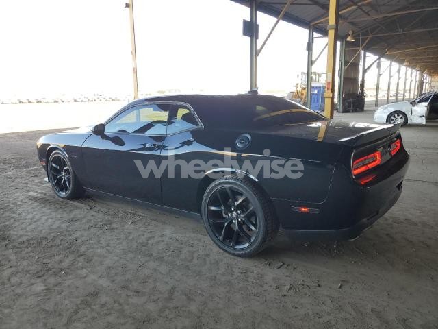 Photo 3 of 2021 DODGE CHALLENGER R/T (VIN 2C3CDZBT1MH603283)