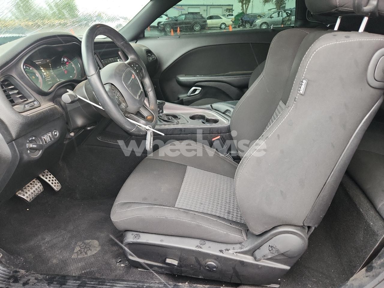 Photo 7 of 2023 DODGE CHALLENGER R/T (VIN 2C3CDZBT1PH617849)