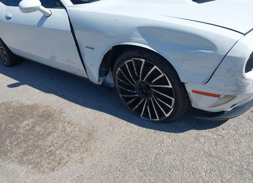 Photo 6 of 2016 Dodge Challenger R/T (VIN 2C3CDZBT2GH193663)