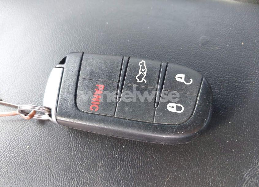 Photo 11 of 2016 Dodge Challenger R/T (VIN 2C3CDZBT2GH285176)