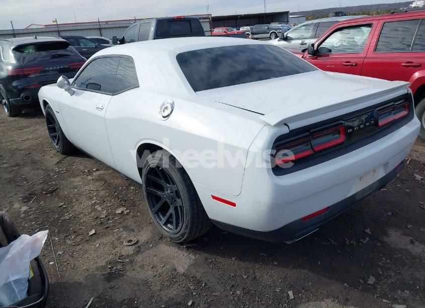 Photo 3 of 2016 Dodge Challenger R/T (VIN 2C3CDZBT2GH285176)