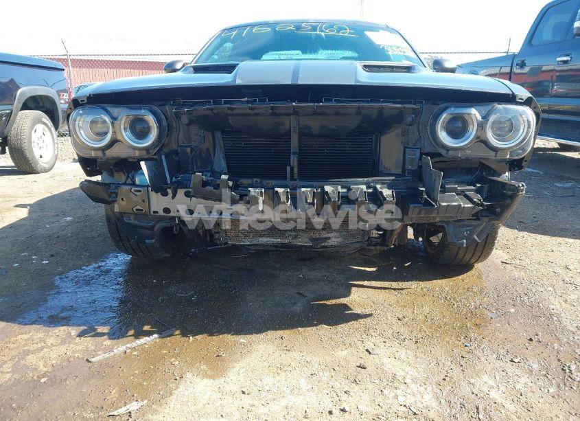 Photo 6 of 2016 Dodge Challenger R/T (VIN 2C3CDZBT2GH308908)