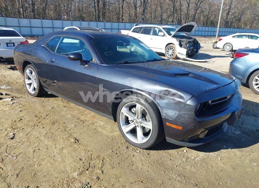 2017 Dodge Challenger R/T (VIN 2C3CDZBT2HH587164) main photo