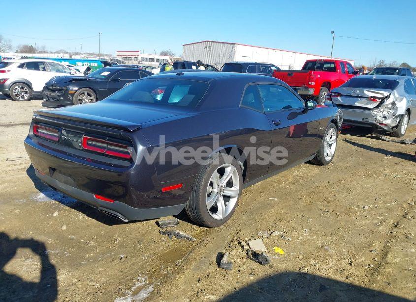 Photo 4 of 2017 Dodge Challenger R/T (VIN 2C3CDZBT2HH587164)