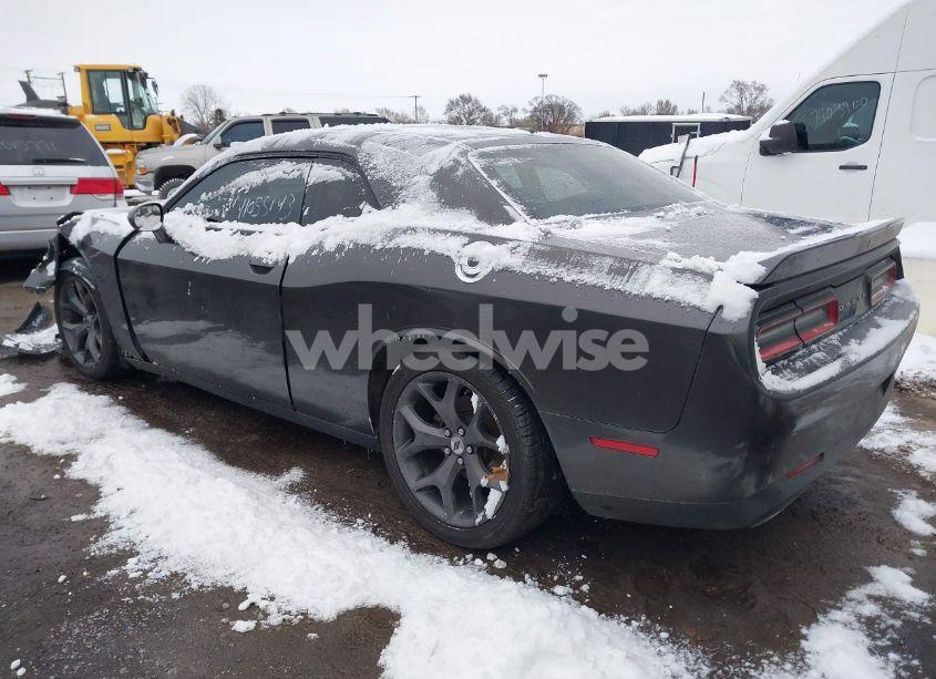 Photo 3 of 2019 Dodge Challenger R/T (VIN 2C3CDZBT2KH531362)
