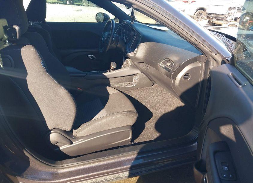 Photo 5 of 2021 Dodge Challenger R/T (VIN 2C3CDZBT2MH627835)