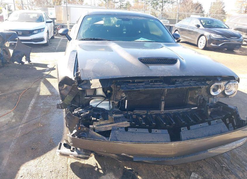 Photo 6 of 2021 Dodge Challenger R/T (VIN 2C3CDZBT2MH627835)