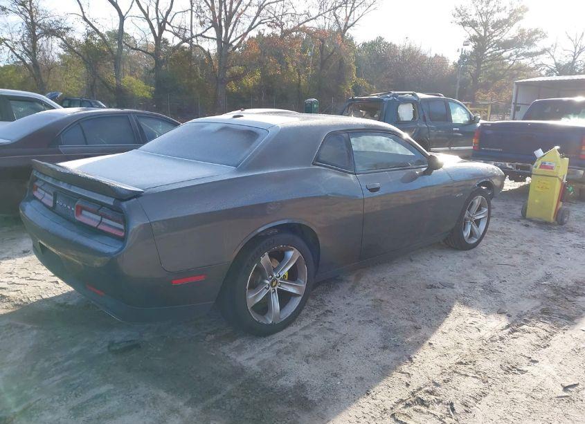 Photo 4 of 2018 Dodge Challenger R/T (VIN 2C3CDZBT3JH300789)