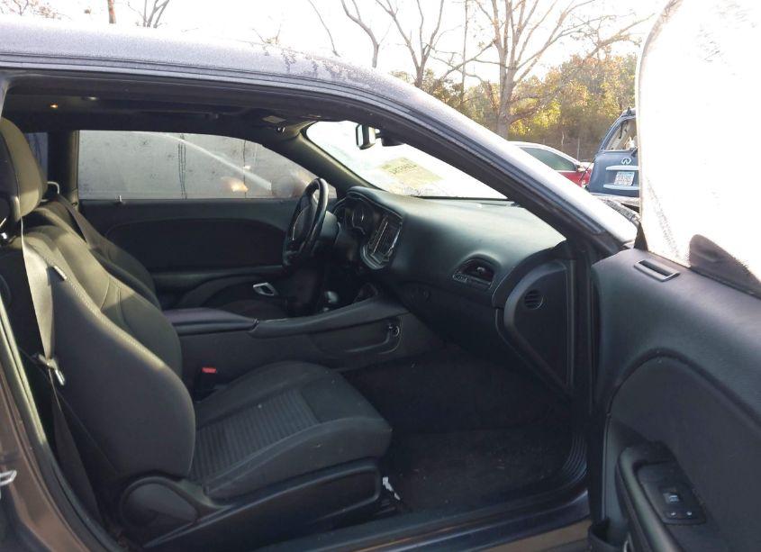 Photo 5 of 2018 Dodge Challenger R/T (VIN 2C3CDZBT3JH300789)