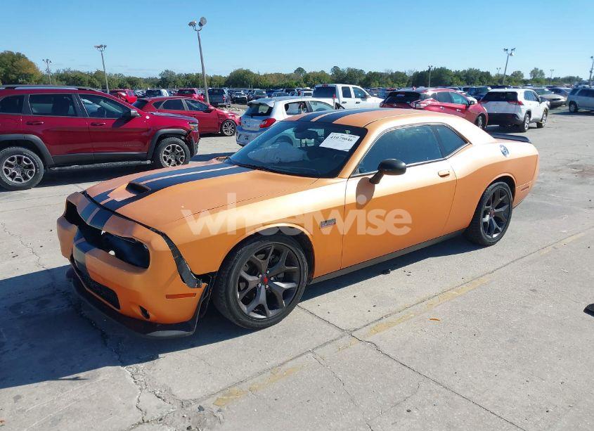 Photo 2 of 2022 Dodge Challenger R/T (VIN 2C3CDZBT3NH105636)