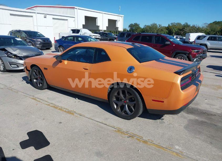 Photo 3 of 2022 Dodge Challenger R/T (VIN 2C3CDZBT3NH105636)