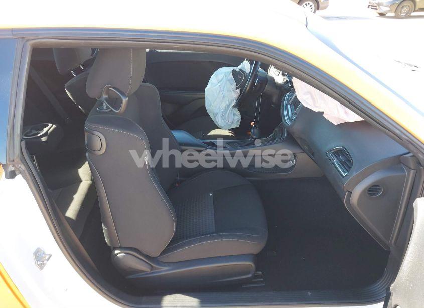 Photo 5 of 2022 Dodge Challenger R/T (VIN 2C3CDZBT3NH105636)