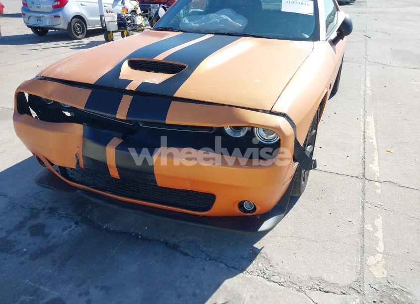 Photo 6 of 2022 Dodge Challenger R/T (VIN 2C3CDZBT3NH105636)