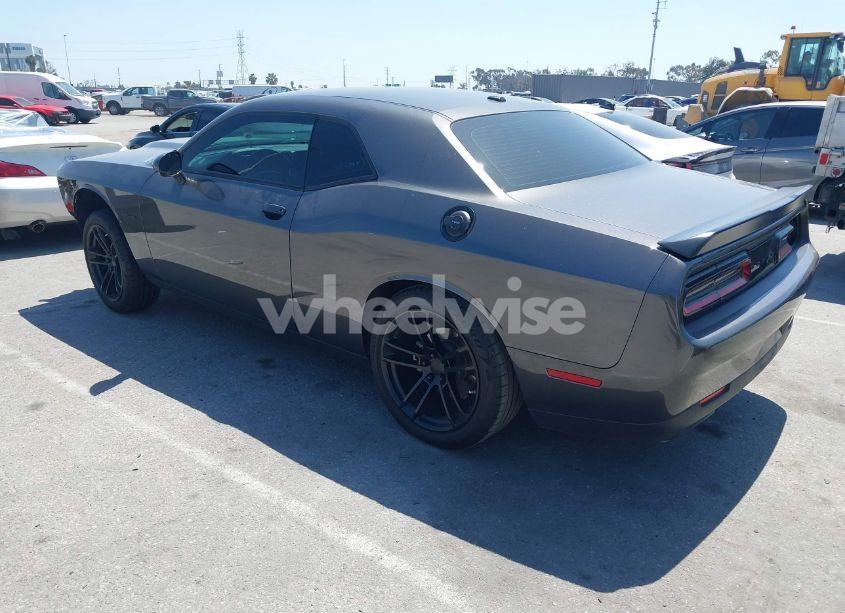 Photo 3 of 2022 Dodge Challenger R/T (VIN 2C3CDZBT3NH144159)