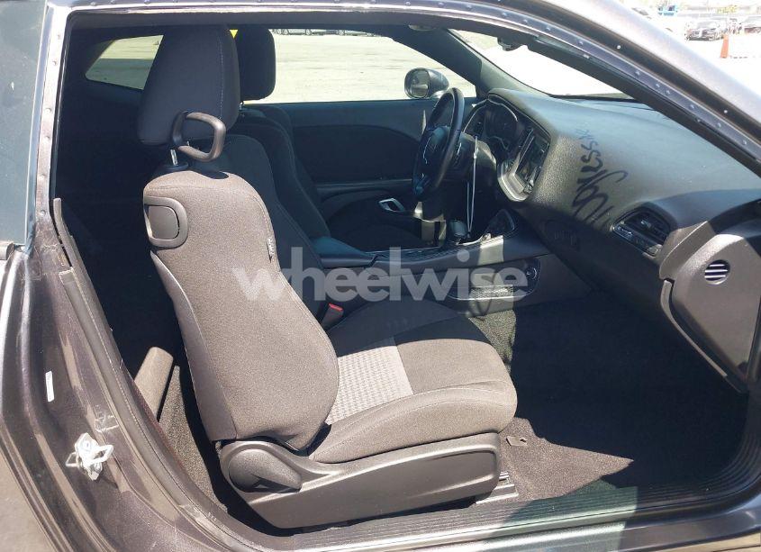 Photo 5 of 2022 Dodge Challenger R/T (VIN 2C3CDZBT3NH144159)