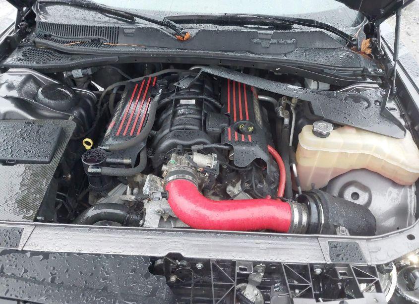 Photo 10 of 2016 Dodge Challenger R/T (VIN 2C3CDZBT4GH271618)