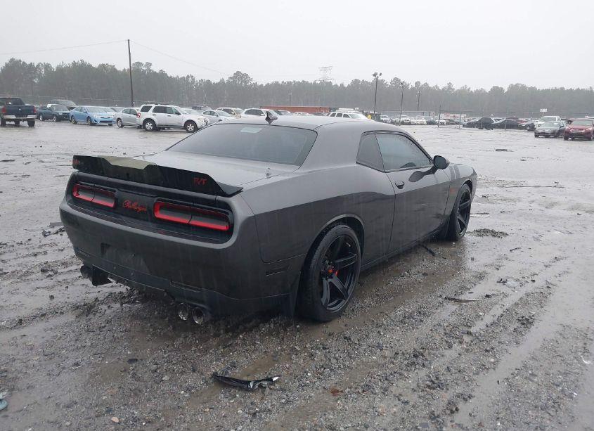 Photo 4 of 2016 Dodge Challenger R/T (VIN 2C3CDZBT4GH271618)
