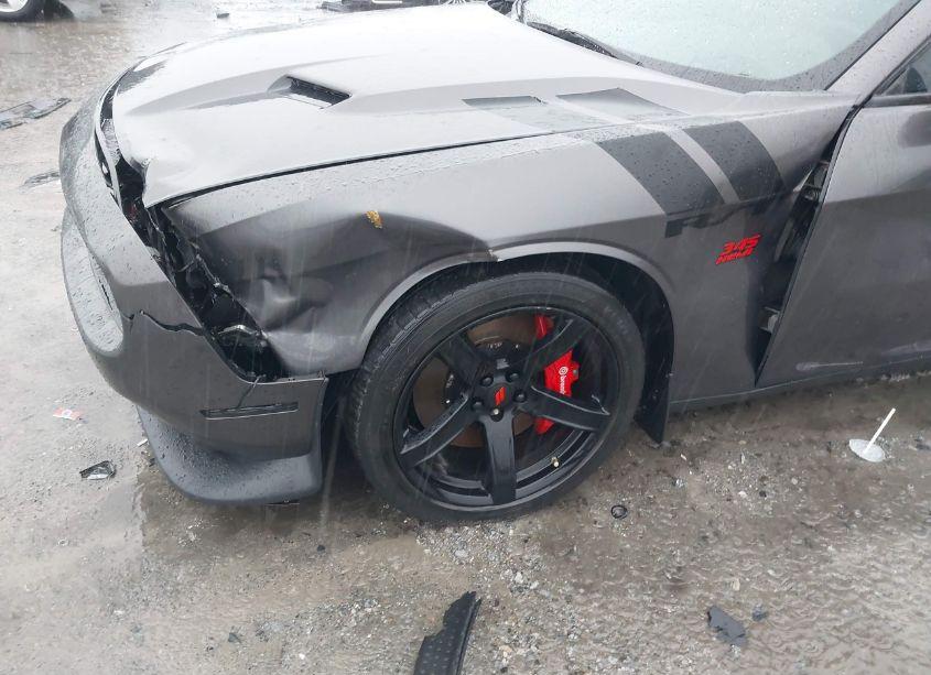 Photo 6 of 2016 Dodge Challenger R/T (VIN 2C3CDZBT4GH271618)