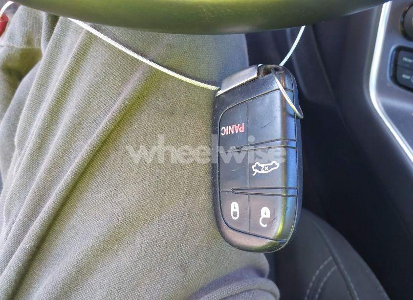 Photo 11 of 2018 Dodge Challenger R/T (VIN 2C3CDZBT4JH182526)