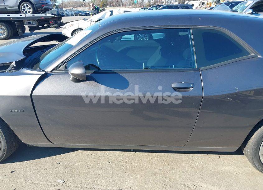 Photo 14 of 2018 Dodge Challenger R/T (VIN 2C3CDZBT4JH182526)