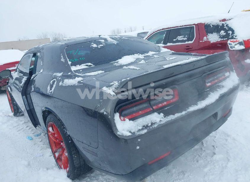 Photo 3 of 2019 Dodge Challenger R/T (VIN 2C3CDZBT4KH539074)