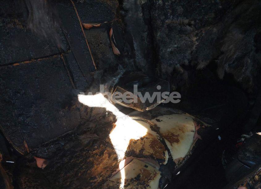 Photo 8 of 2021 Dodge Challenger R/T (VIN 2C3CDZBT4MH640957)