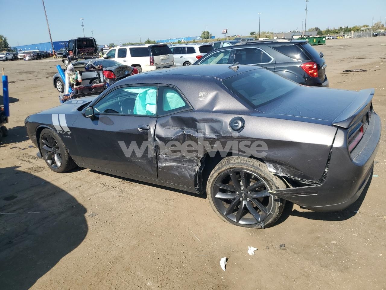 Photo 2 of 2022 DODGE CHALLENGER R/T (VIN 2C3CDZBT4NH196366)