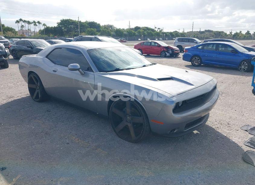 2016 Dodge Challenger R/T (VIN 2C3CDZBT5GH176632) main photo