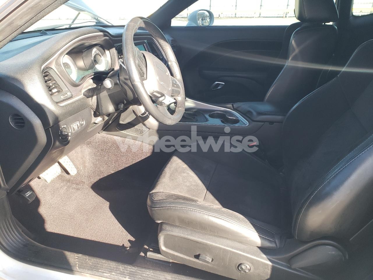 Photo 7 of 2019 DODGE CHALLENGER R/T (VIN 2C3CDZBT5KH543344)