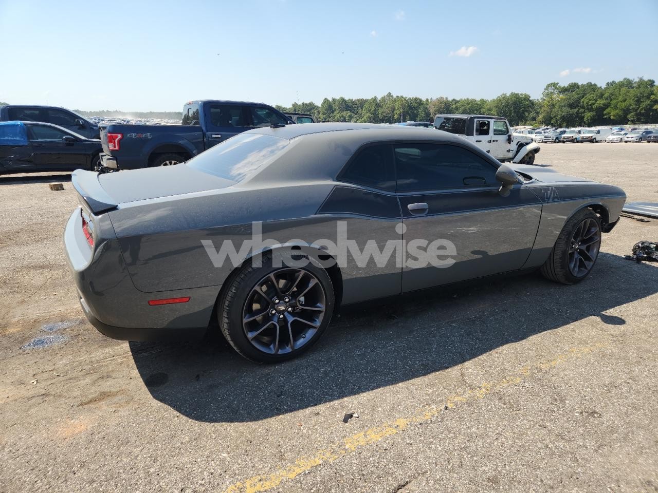 Photo 3 of 2023 DODGE CHALLENGER R/T (VIN 2C3CDZBT5PH668724)