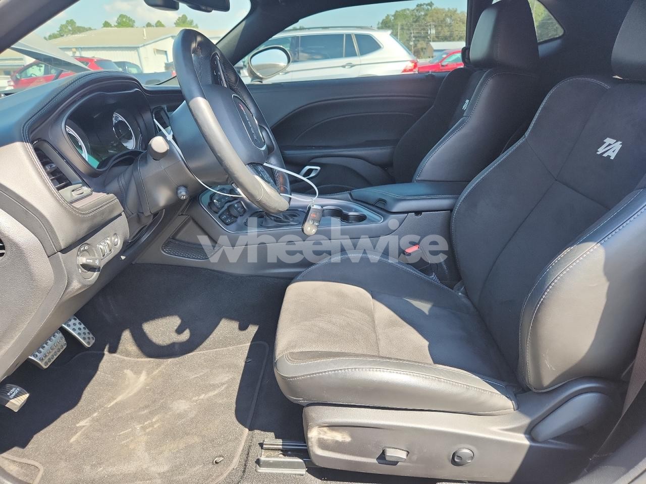 Photo 7 of 2023 DODGE CHALLENGER R/T (VIN 2C3CDZBT5PH668724)