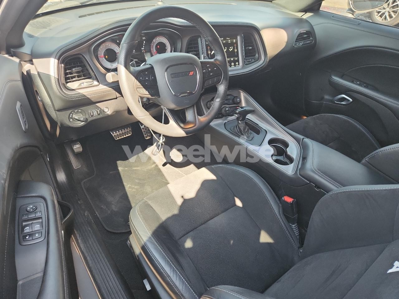 Photo 8 of 2023 DODGE CHALLENGER R/T (VIN 2C3CDZBT5PH668724)